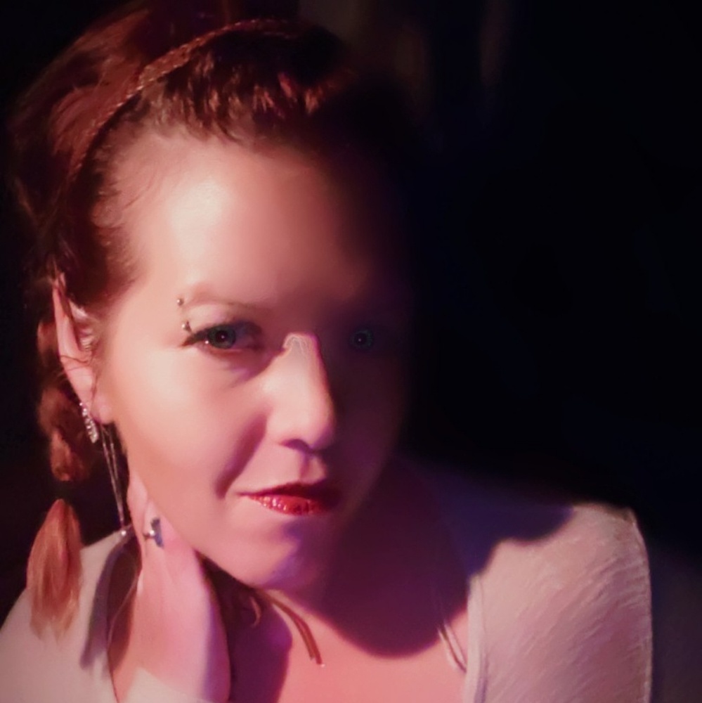 Meet your Posher, Leah